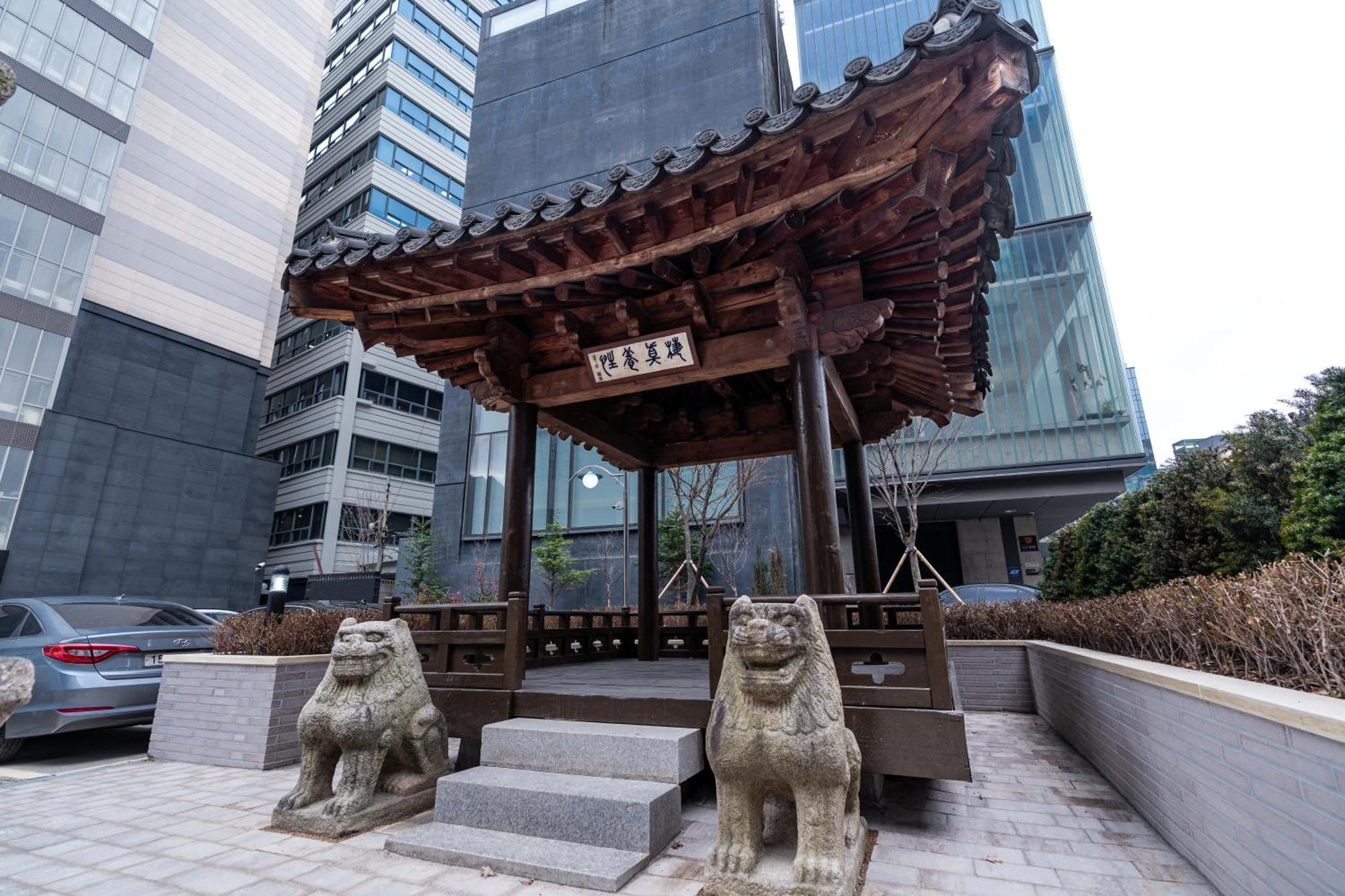The Prima Hotel Jongno Сеул Экстерьер фото