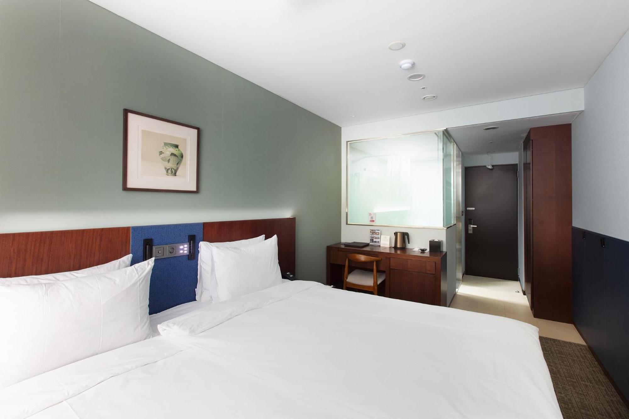 The Prima Hotel Jongno Сеул Номер фото